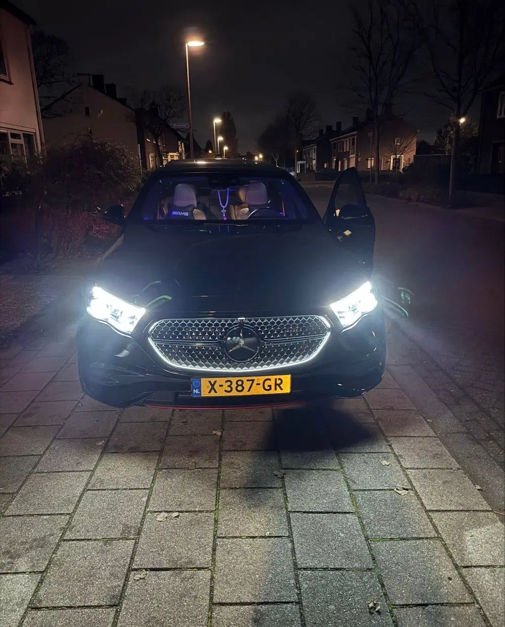 Mercedes-Benz E-Klasse E 300e Amg uitvoering uit 2023, foto 9