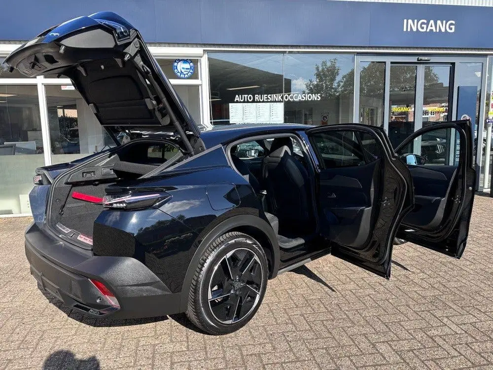 Peugeot 408 1.6 HYBRID 225 GT PHEV + OPTIE uit 2025, foto 9