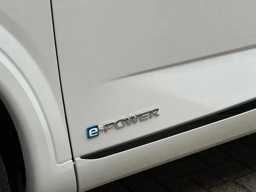Nissan Qashqai 1.5 e-POWER AUT. 190PK N-DESIGN FACELIFT L uit 2024, foto 11