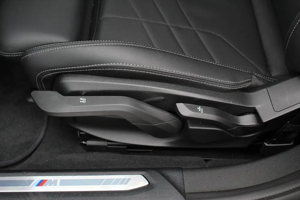 BMW 1-serie 120 M Sport Automaat uit 2025, foto 12