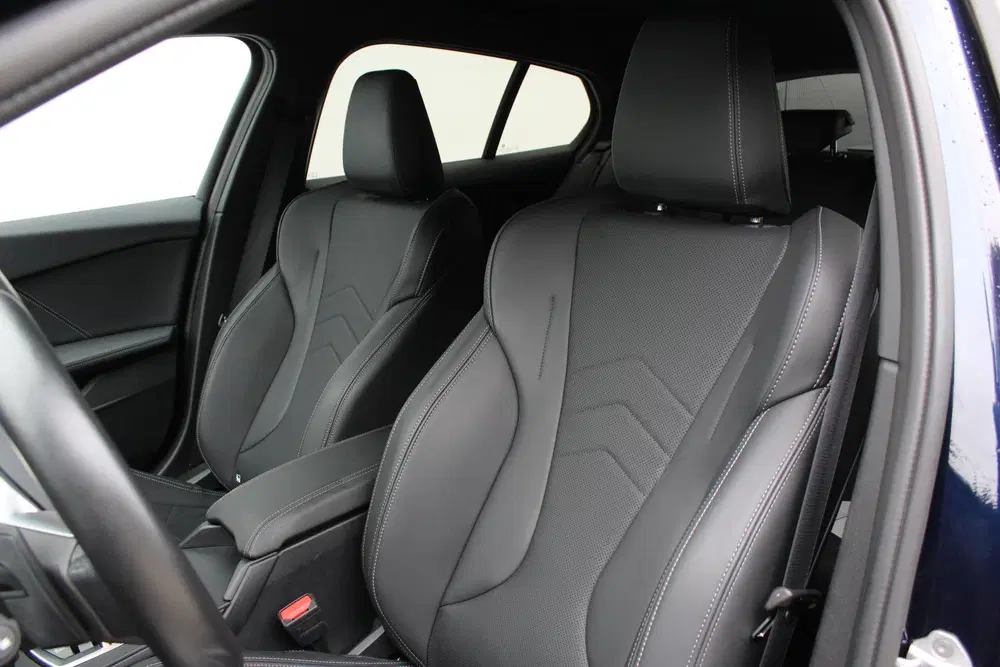 BMW 1-serie 120 M Sport Automaat uit 2025, foto 13