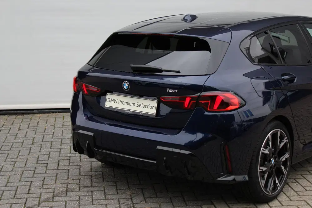 BMW 1-serie 120 M Sport Automaat uit 2025, foto 15