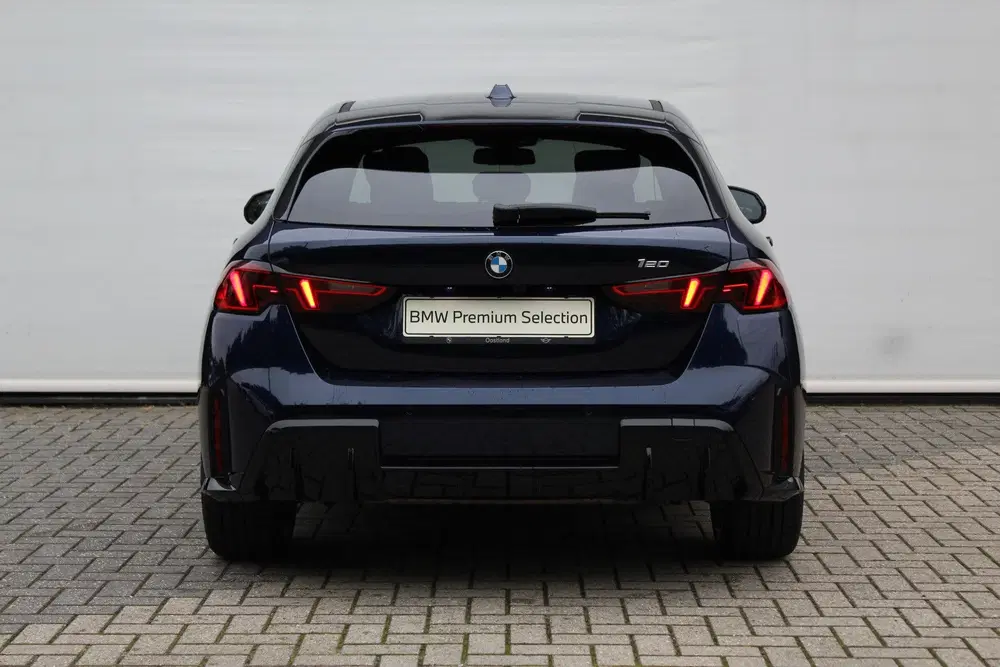 BMW 1-serie 120 M Sport Automaat uit 2025, foto 5
