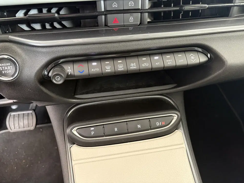 Fiat 600 1.2 Hybrid La Prima Achteruitrijcamera uit 2025, foto 12