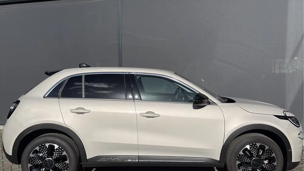 Fiat 600 1.2 Hybrid La Prima Achteruitrijcamera uit 2025, foto 4