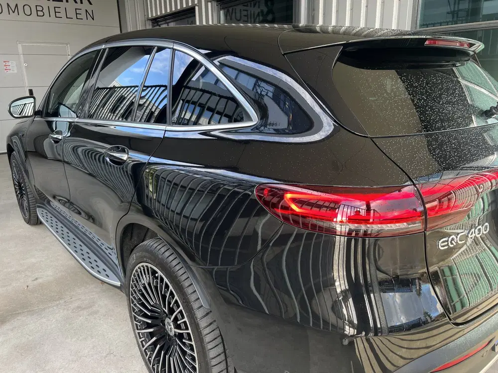 Mercedes-Benz EQC 400 4MATIC AMG Line Premium 80 kWh uit 2022, foto 11