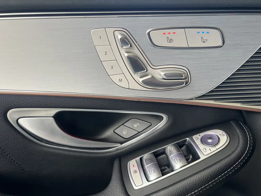 Mercedes-Benz EQC 400 4MATIC AMG Line Premium 80 kWh uit 2022, foto 15