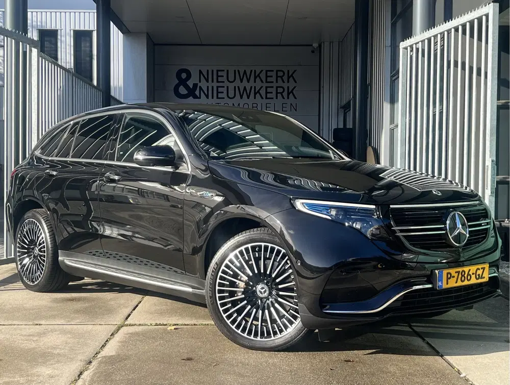 Mercedes-Benz EQC 400 4MATIC AMG Line Premium 80 kWh uit 2022, foto 3