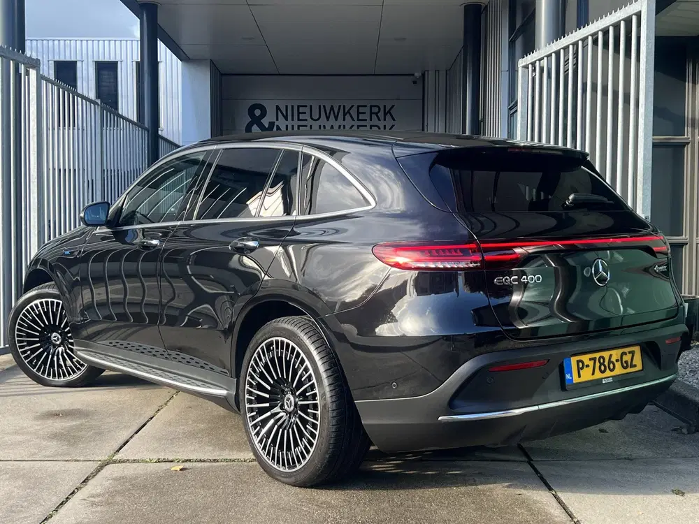 Mercedes-Benz EQC 400 4MATIC AMG Line Premium 80 kWh uit 2022, foto 4