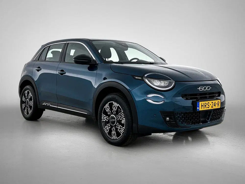 Fiat 600 Urban 1.2 110pk Automaat uit 2025, foto 2