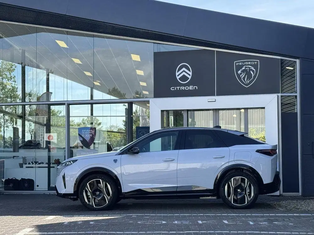 Peugeot 3008 GT 210pk 73 kWh uit 2024, foto 5