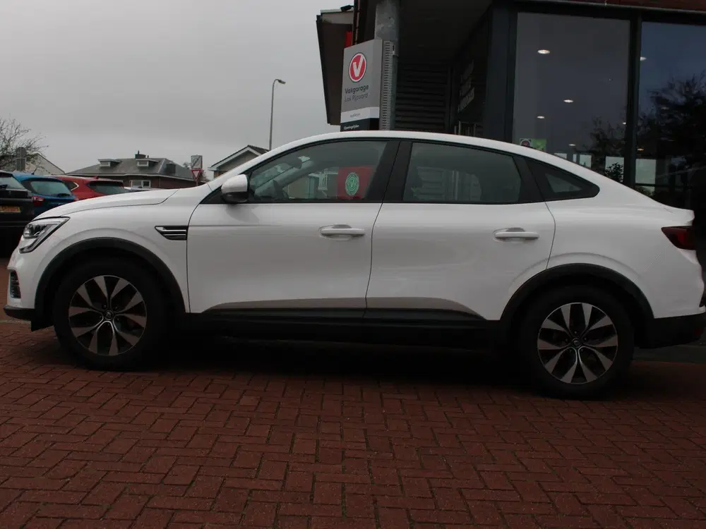 Renault Arkana 1.6 E-Tech Hybrid *Zen* uit 2022, foto 2