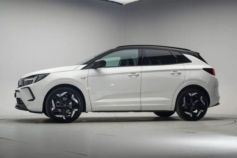 Opel Grandland 1.6 Turbo Plug-In Hybrid 4x4 GSe [ SoH 97 uit 2023, foto 2