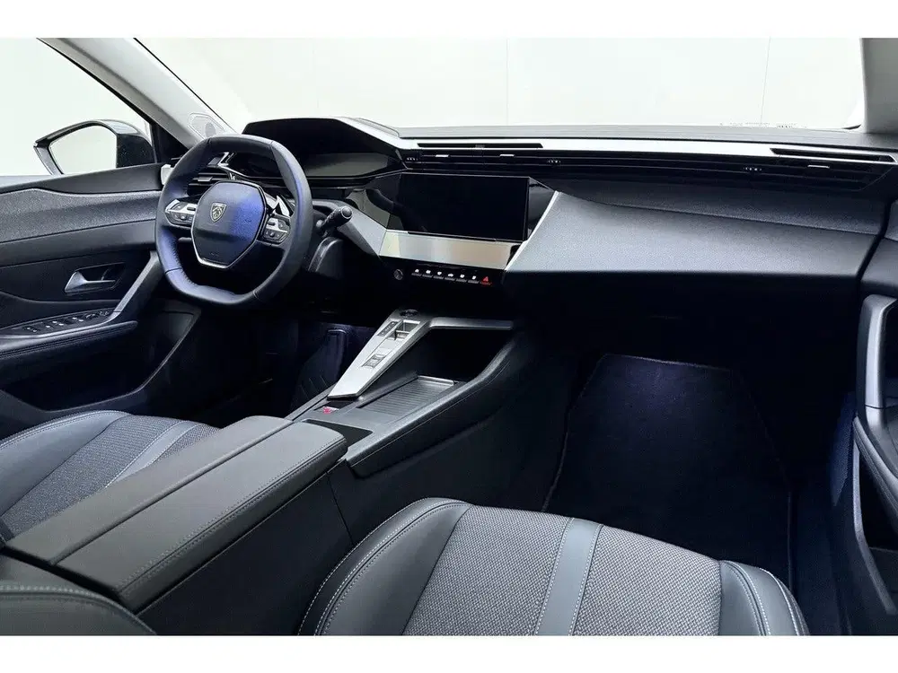 Peugeot 408 1.2 Hybrid 145 e-DCS6 Allure uit 2025, foto 15