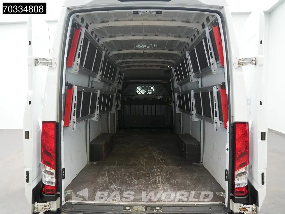 Iveco Daily Automaat L3H2 160PK AC uit 2024, foto 10