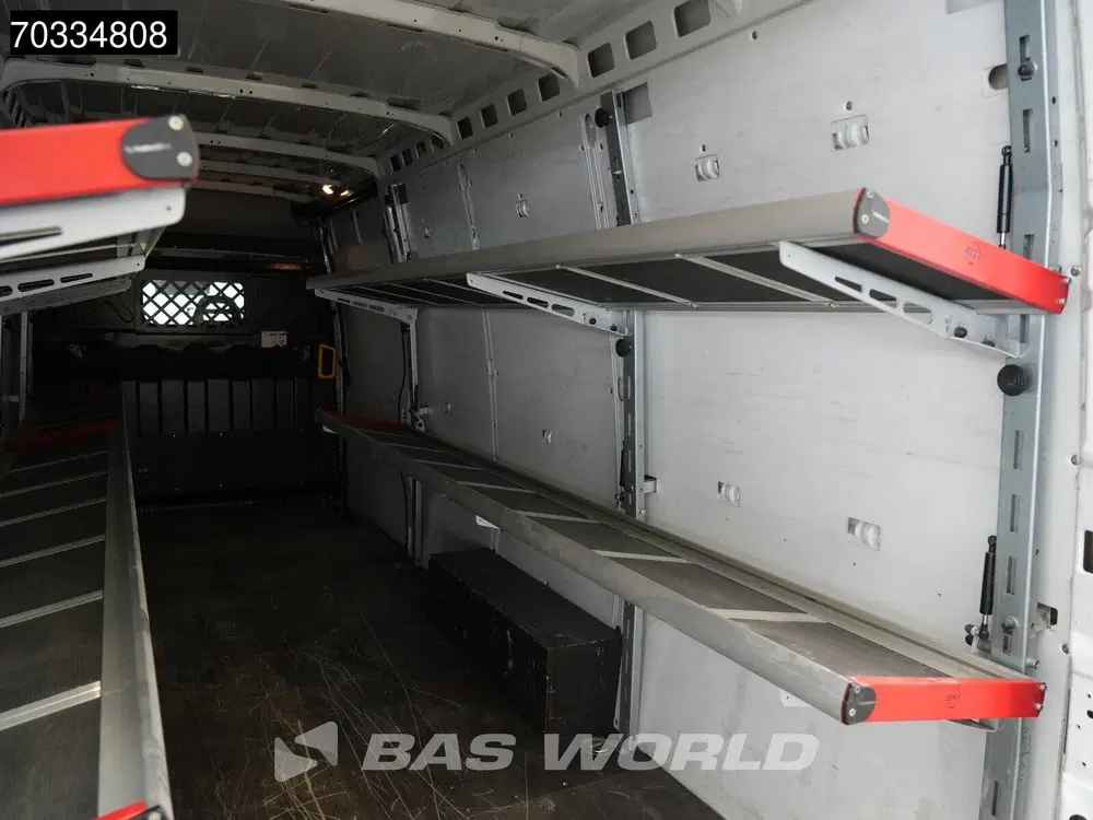 Iveco Daily Automaat L3H2 160PK AC uit 2024, foto 15