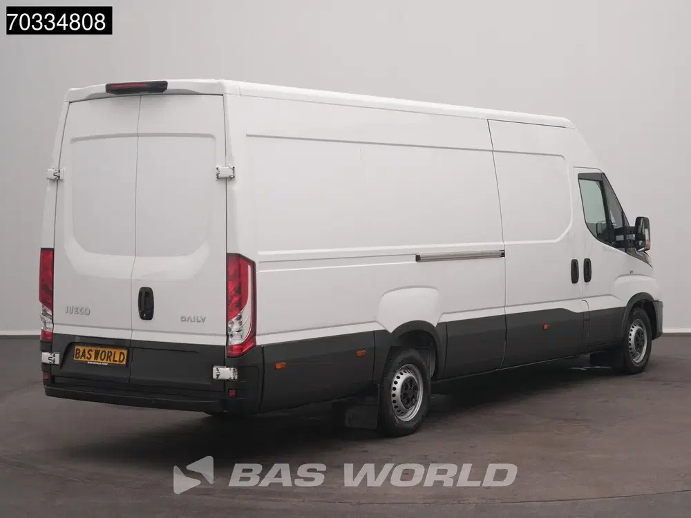 Iveco Daily Automaat L3H2 160PK AC uit 2024, foto 2