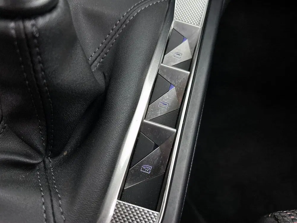 DS Automobiles DS 3 DS DS 3 100 pk Performance Line uit 2024, foto 10