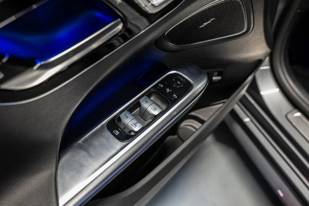 Mercedes-Benz C-Klasse 300 e Business Solution AMG Sc uit 2024, foto 14
