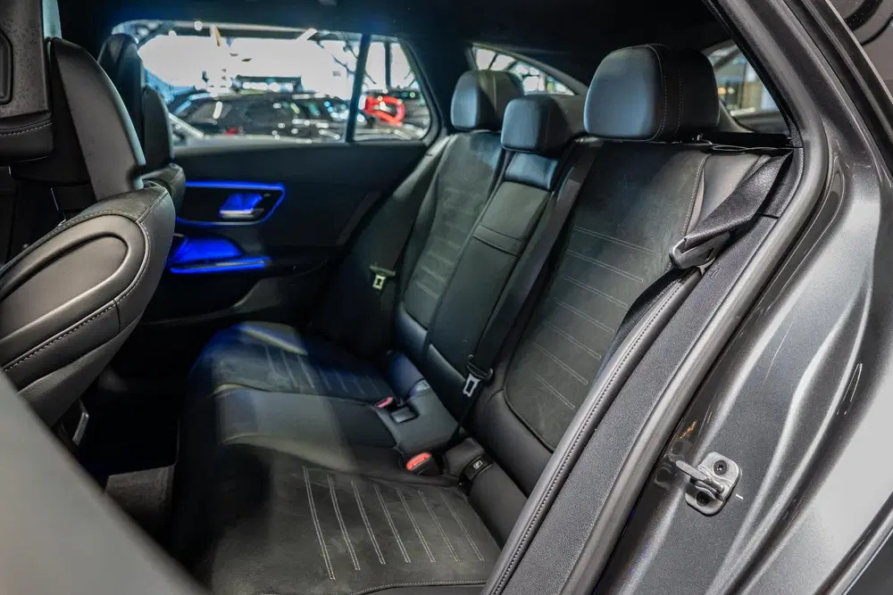 Mercedes-Benz C-Klasse 300 e Business Solution AMG Sc uit 2024, foto 4