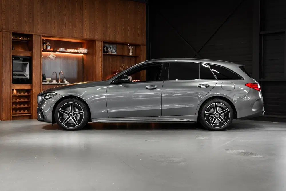 Mercedes-Benz C-Klasse 300 e Business Solution AMG Sc uit 2024, foto 5