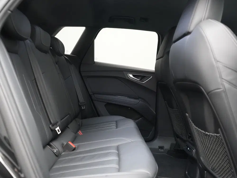 Audi Q4 e-tron 45 quattro S Line 82 kWh 286pk Dealer O.H uit 2024, foto 6