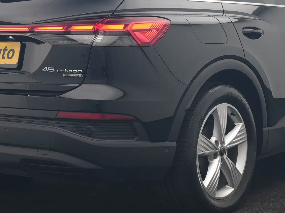 Audi Q4 e-tron 45 quattro S Line 82 kWh 286pk Dealer O.H uit 2024, foto 8