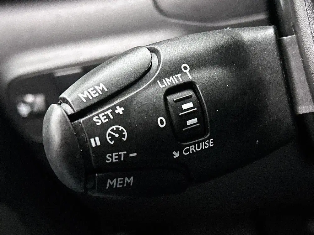 Citroën C3 1.2 110pk Shine Automaat uit 2020, foto 15