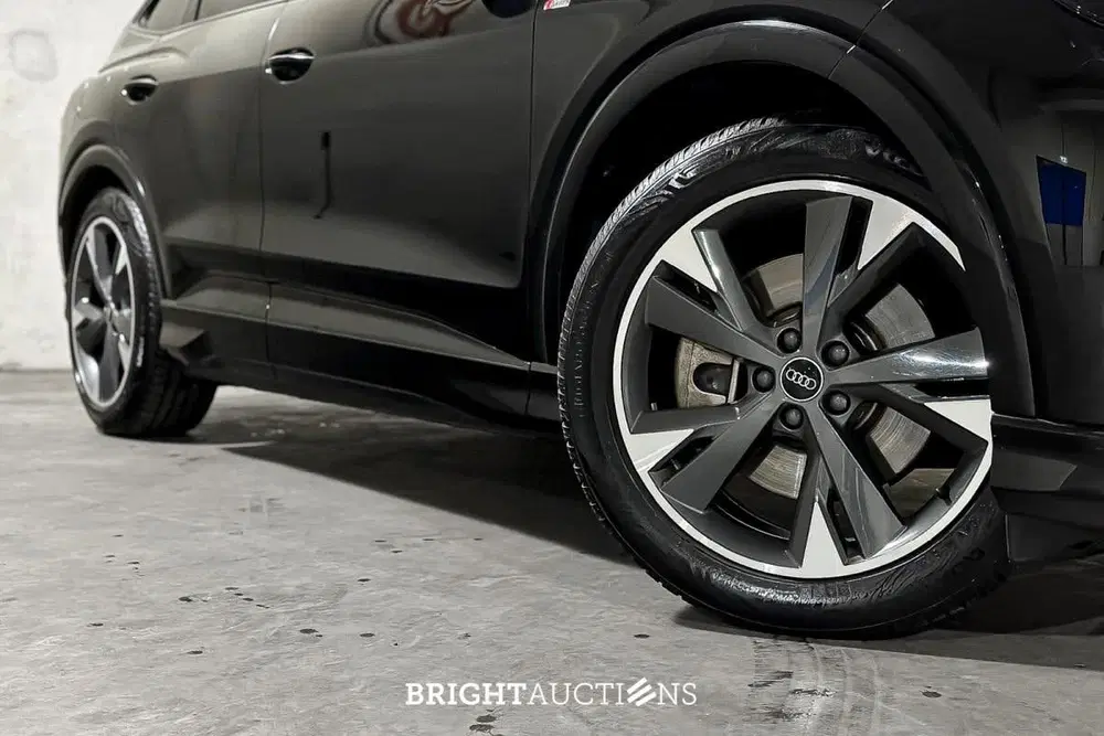 Audi Q4 e-tron 40 Launch edition S Competition 77 uit 2021, foto 14