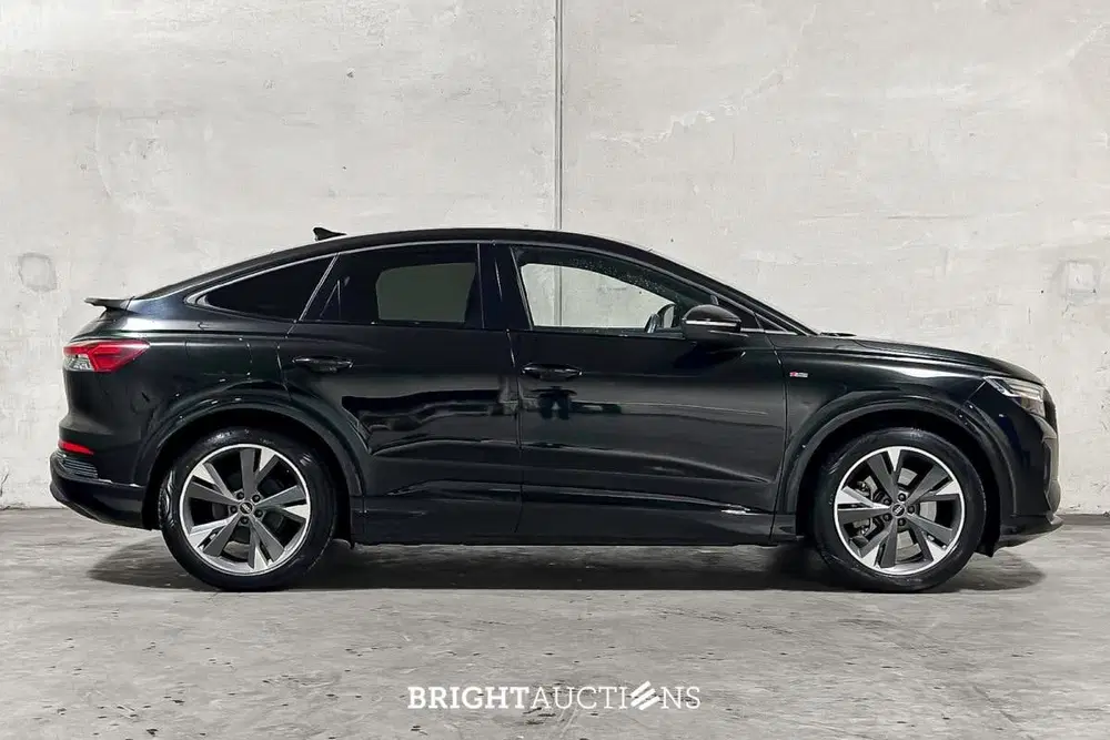 Audi Q4 e-tron 40 Launch edition S Competition 77 uit 2021, foto 15
