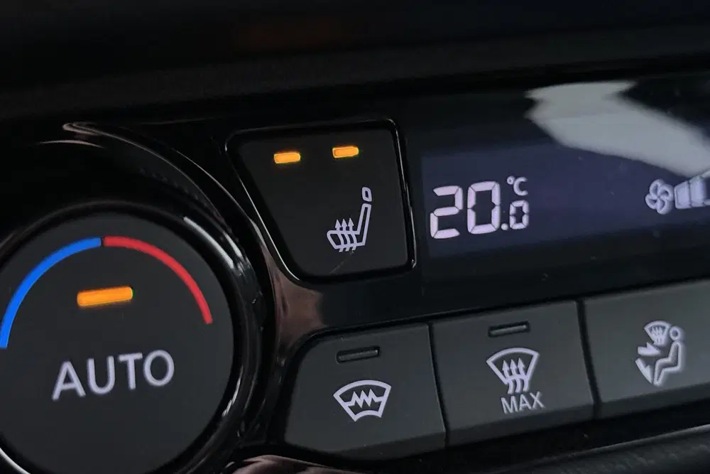 Nissan Juke 1.0 DIG-T N-Connecta uit 2026, foto 13