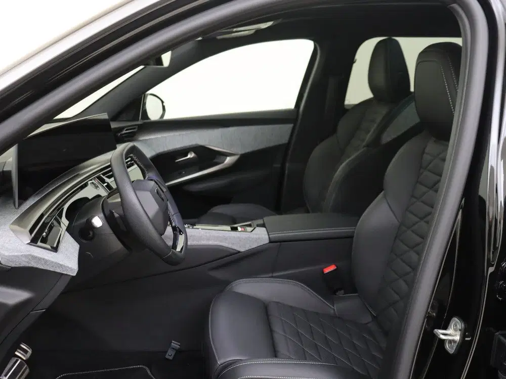 Peugeot 5008 Launch Edition Dual Motor 73 kWh 325pk uit 2025, foto 10