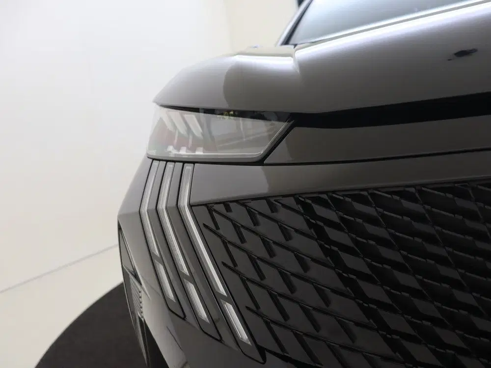 Peugeot 5008 Launch Edition Dual Motor 73 kWh 325pk uit 2025, foto 14
