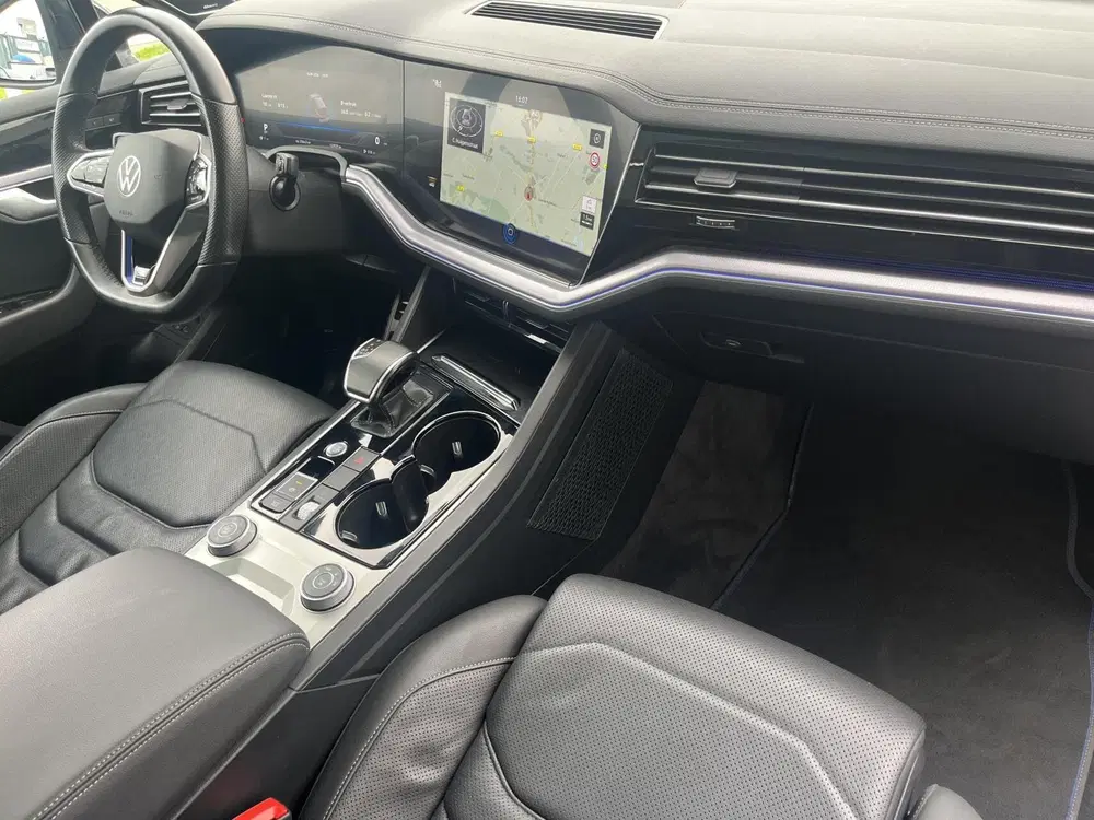 Volkswagen Touareg 3.0 TSi 4MOTION R 462PK PANO+ACC+TREKHAAK uit 2021, foto 2