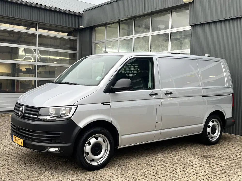 Volkswagen Transporter 2.0 TSI L1H1 Automaat Benzine Dubbele uit 2019, foto 2