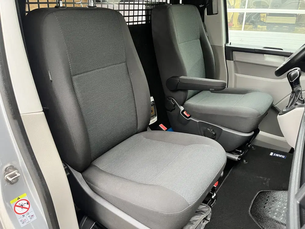 Volkswagen Transporter 2.0 TSI L1H1 Automaat Benzine Dubbele uit 2019, foto 6
