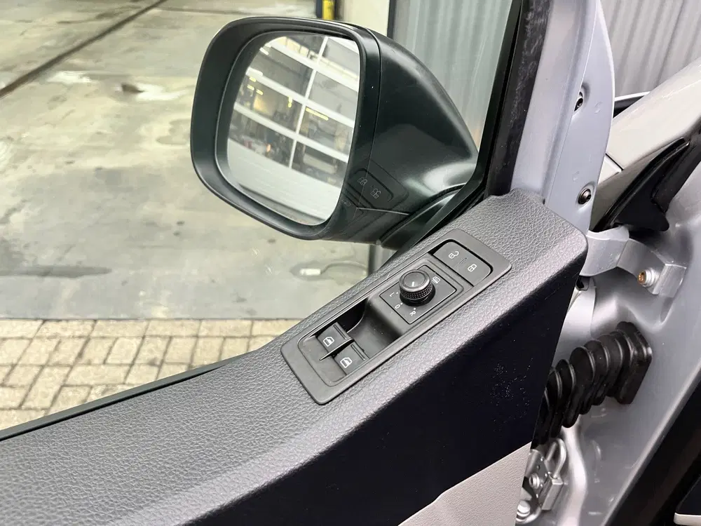 Volkswagen Transporter 2.0 TSI L1H1 Automaat Benzine Dubbele uit 2019, foto 9