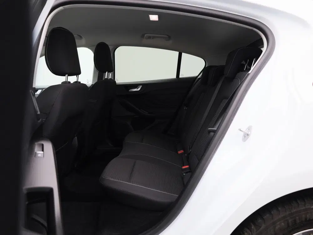 Ford Focus 1.0 EcoBoost Hybrid Titanium uit 2023, foto 12