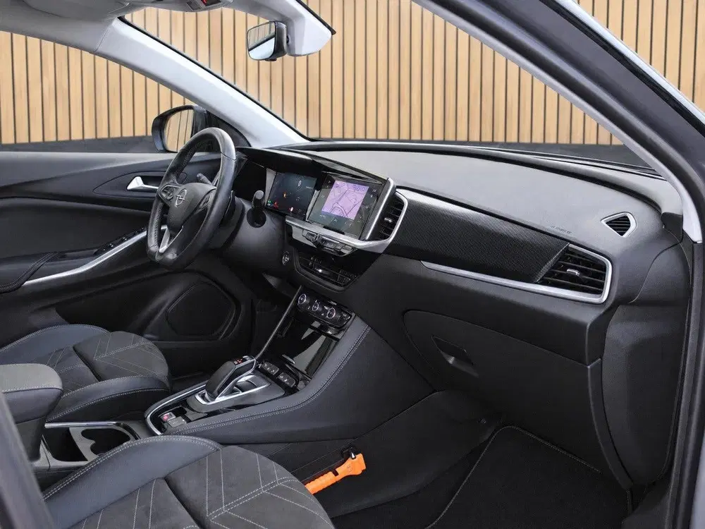 Opel Grandland 1.6 Turbo Plug-In Hybrid 4x4 Business Eleg uit 2022, foto 14