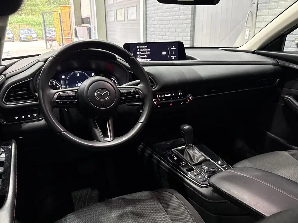 Mazda CX-30 2.5 e-SkyActiv-G M Hybrid Homura uit 2025, foto 5