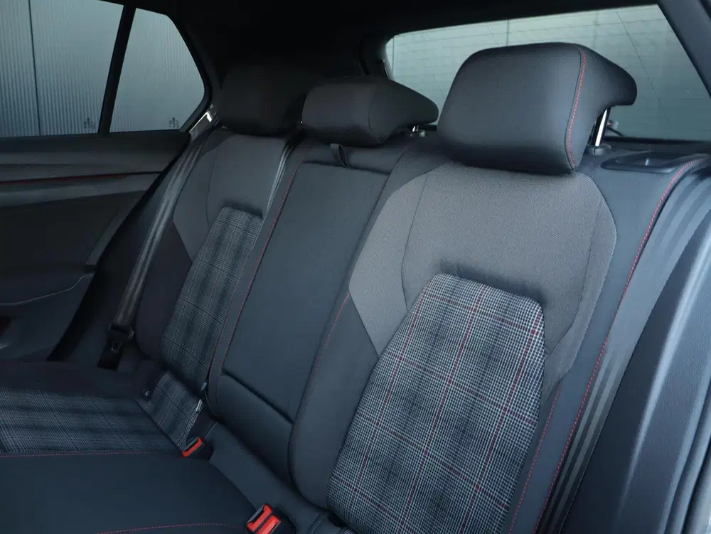 Volkswagen Golf 2.0 TSI GTI 245PK uit 2020, foto 14