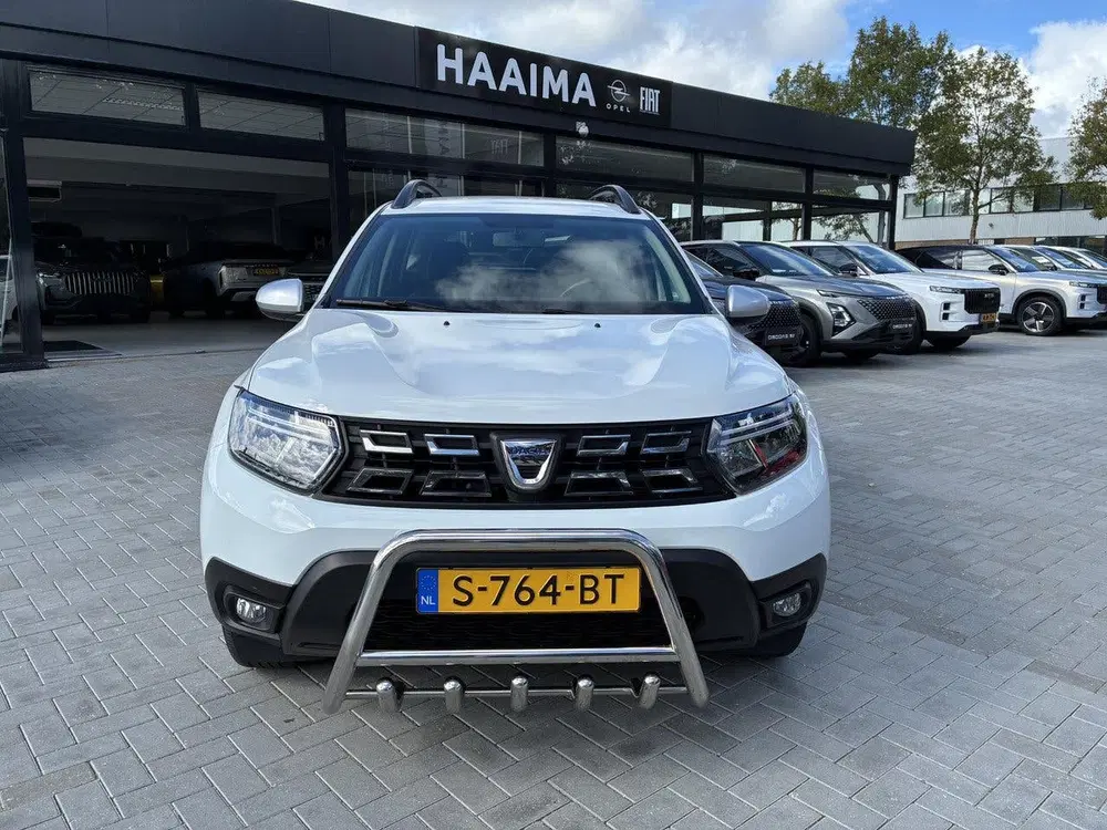 Dacia Duster 1.3 TCe Comfort uit 2023, foto 2