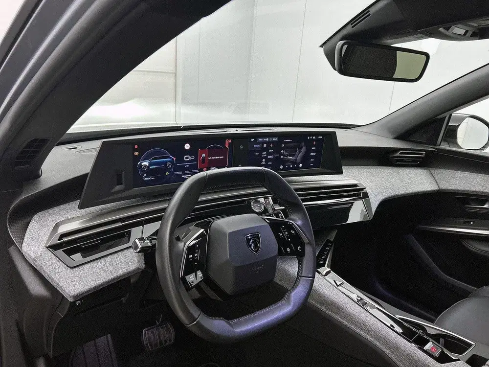 Peugeot 5008 145pk Allure Hybrid uit 2025, foto 10