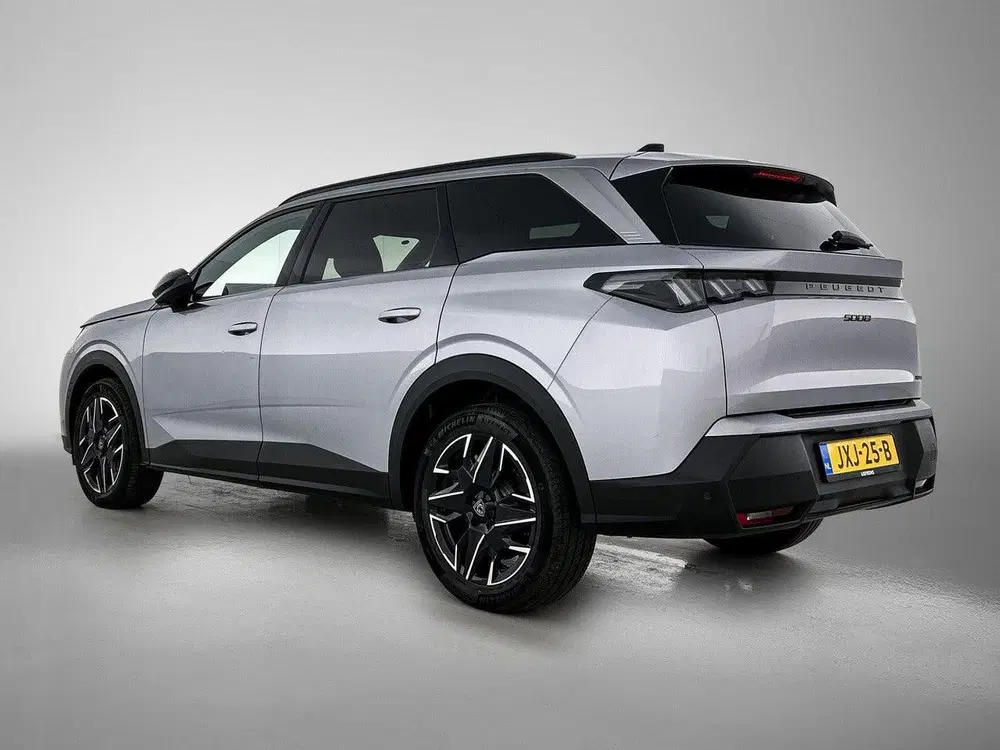 Peugeot 5008 145pk Allure Hybrid uit 2025, foto 6