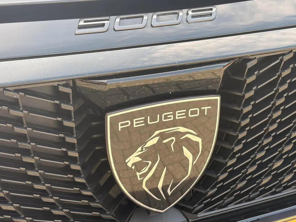 Peugeot 5008 Allure 73 kWh 7-zits Navigatie uit 2026, foto 11