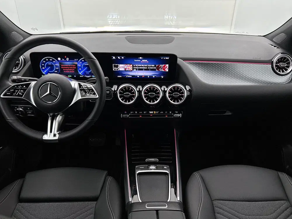 Mercedes-Benz EQA 300 4MATIC Progressive 71 kWh uit 2025, foto 4