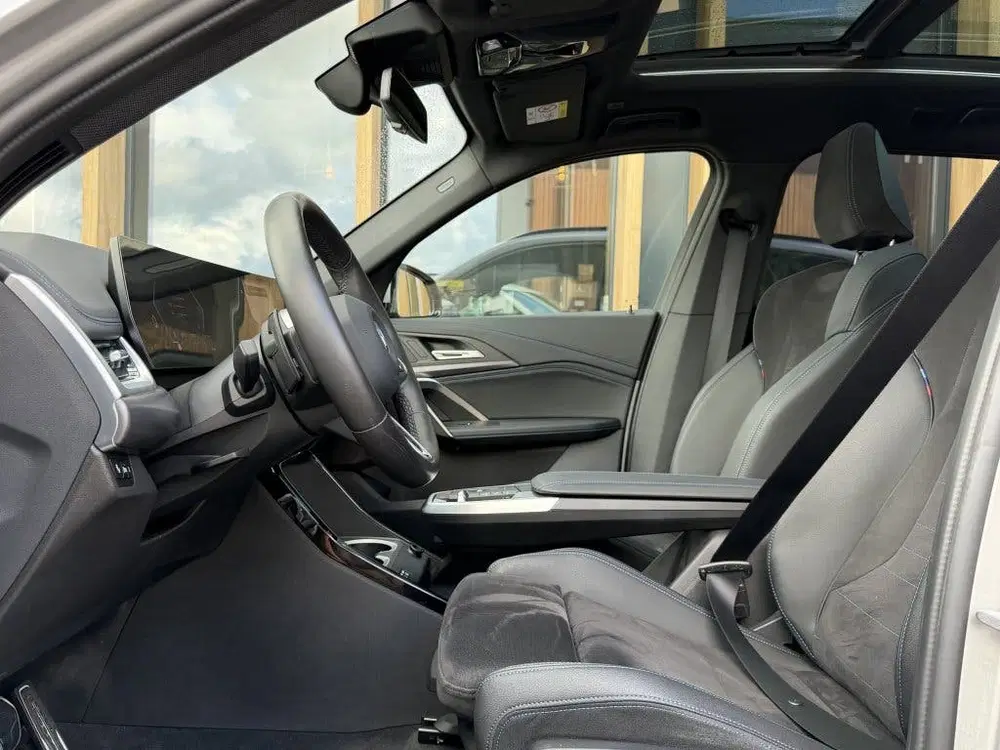 BMW X1 xDrive25e M-sport uit 2023, foto 12