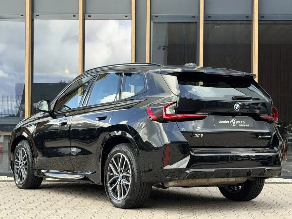 BMW X1 xDrive25e M-sport uit 2025, foto 7