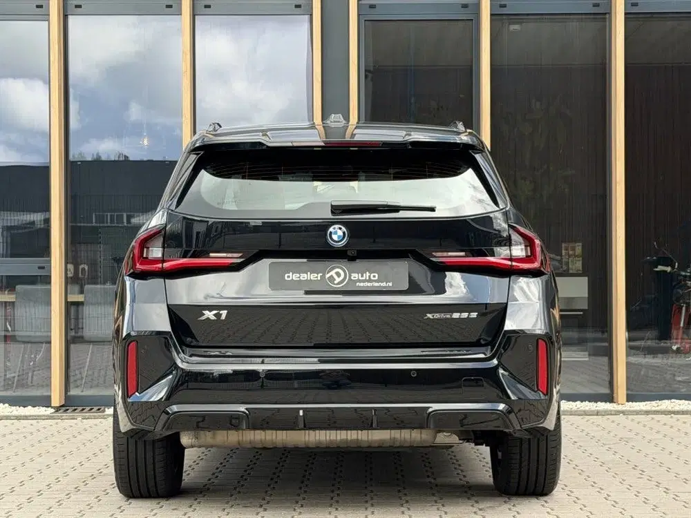 BMW X1 xDrive25e M-sport uit 2025, foto 8