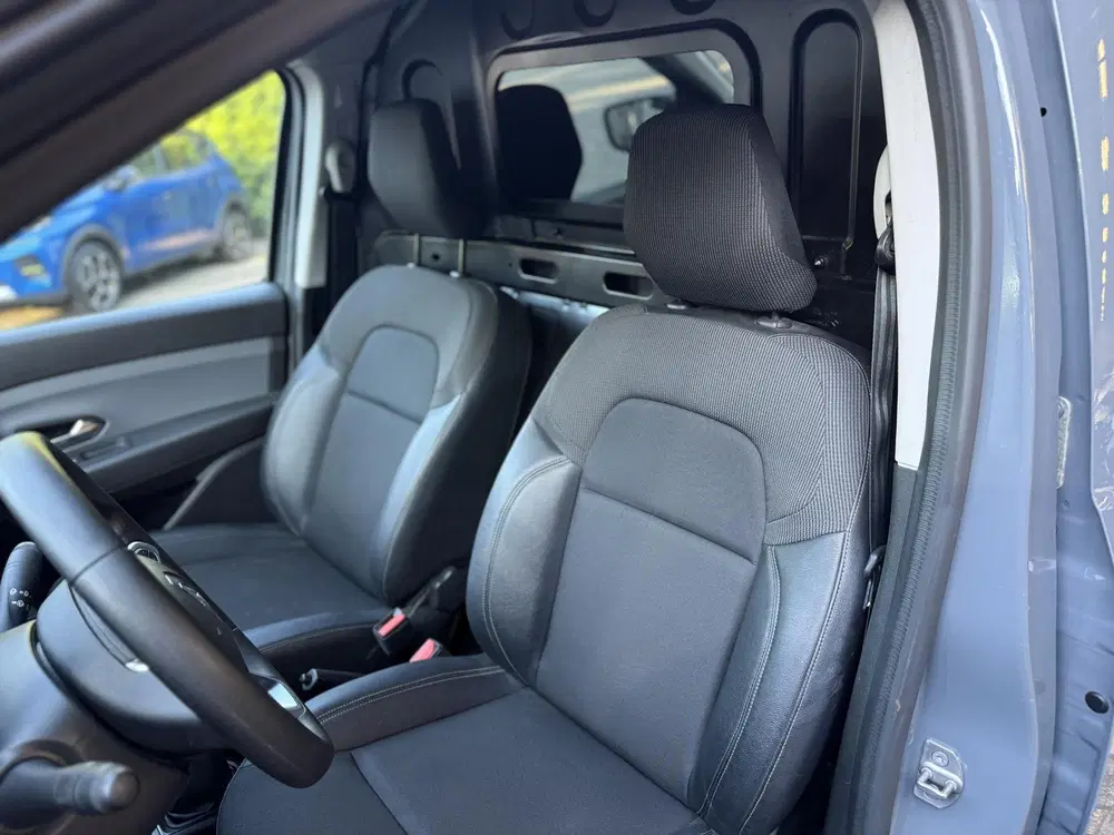 Renault Express 1.3 TCe 100 Comfort l Benzine l 2x Schuifd uit 2023, foto 8